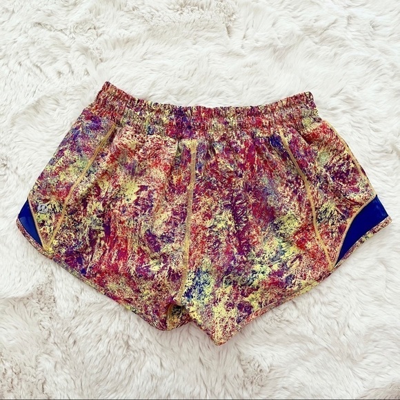 lululemon | Seawheeze 2019 Limited Edition Hotty Hot Shorts Size 4 - Picture 3 of 6